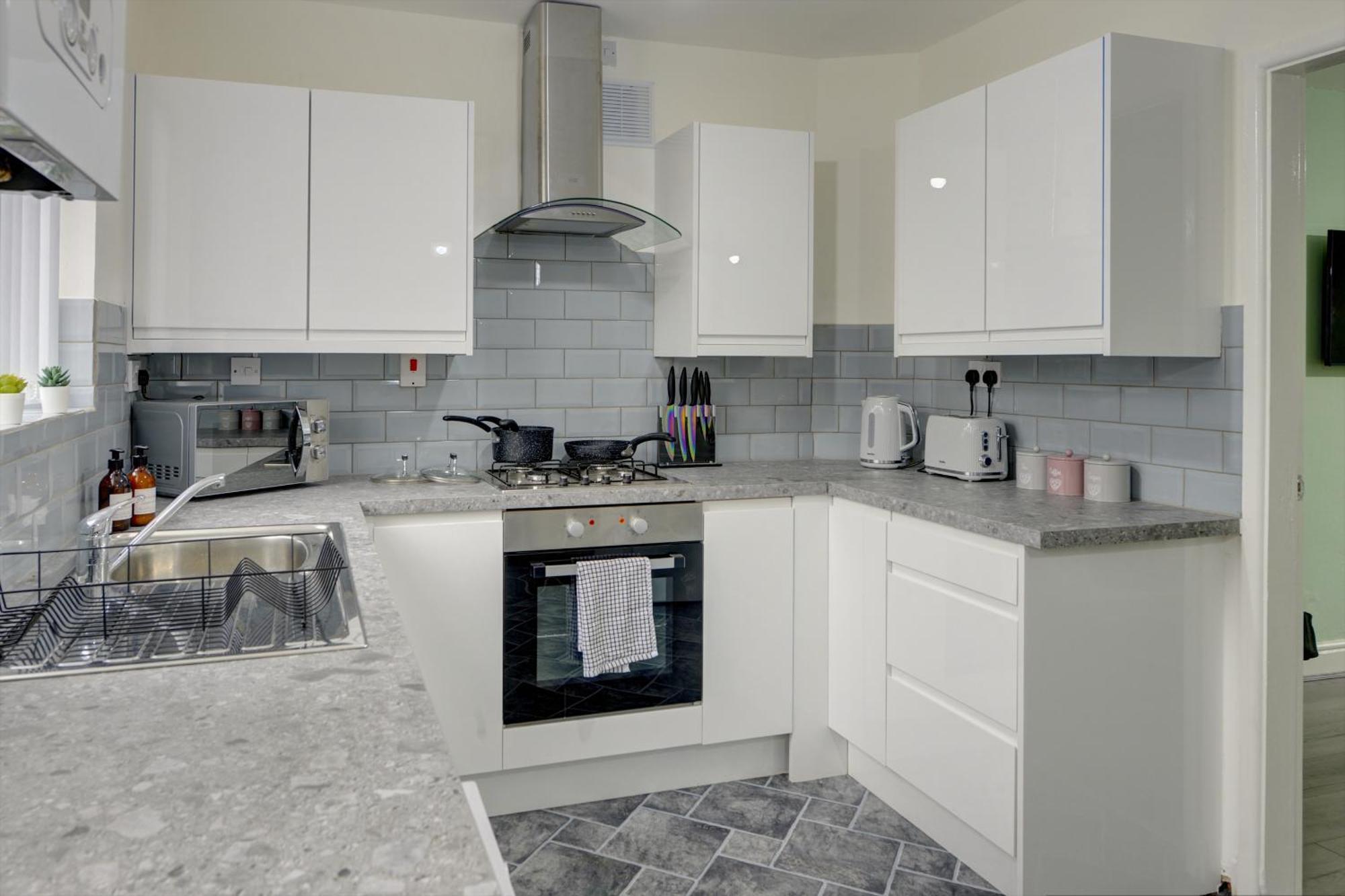 Stunning And Lovely 3 Bed House - Catch 22 Coventry Exterior photo